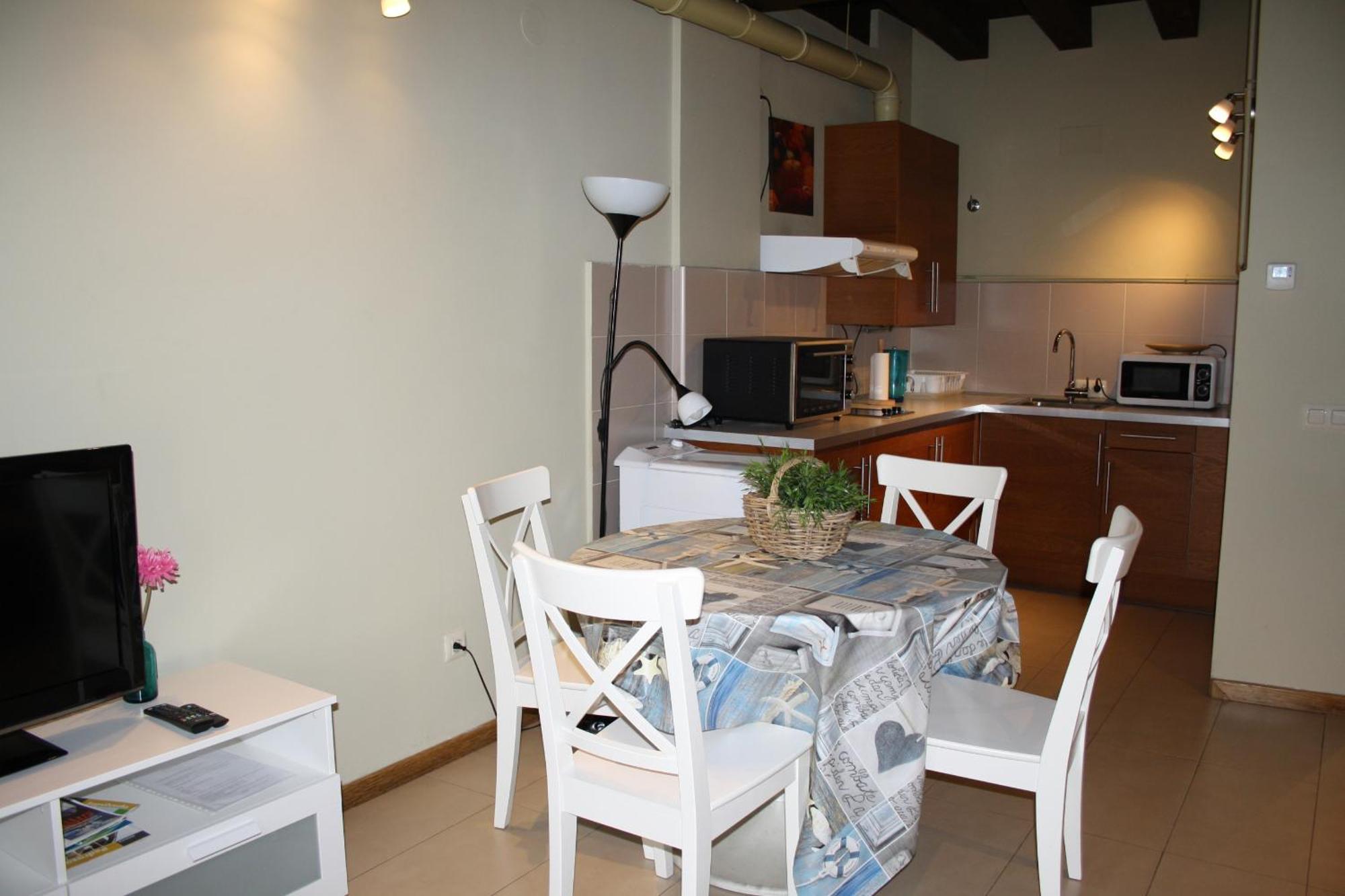 Refitolería Apartamentos Segóvia Exterior foto
