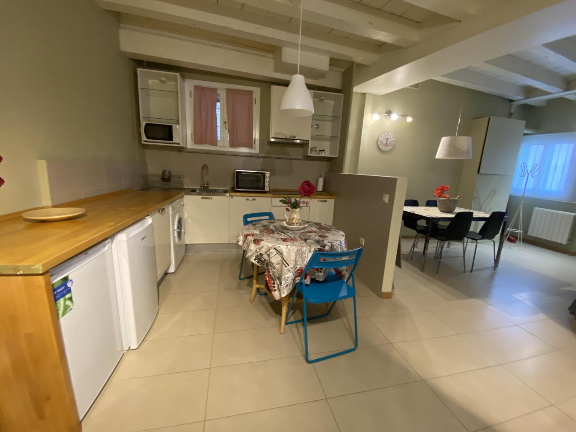 Refitolería Apartamentos Segóvia Exterior foto